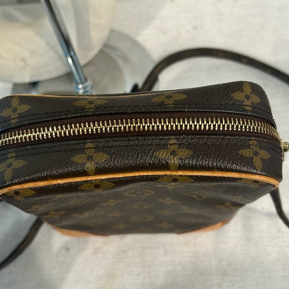 Auth LOUIS VUITTON Danube M45266 Brown Monogram 872ST Shoulder Bag - Picture 5 of 17